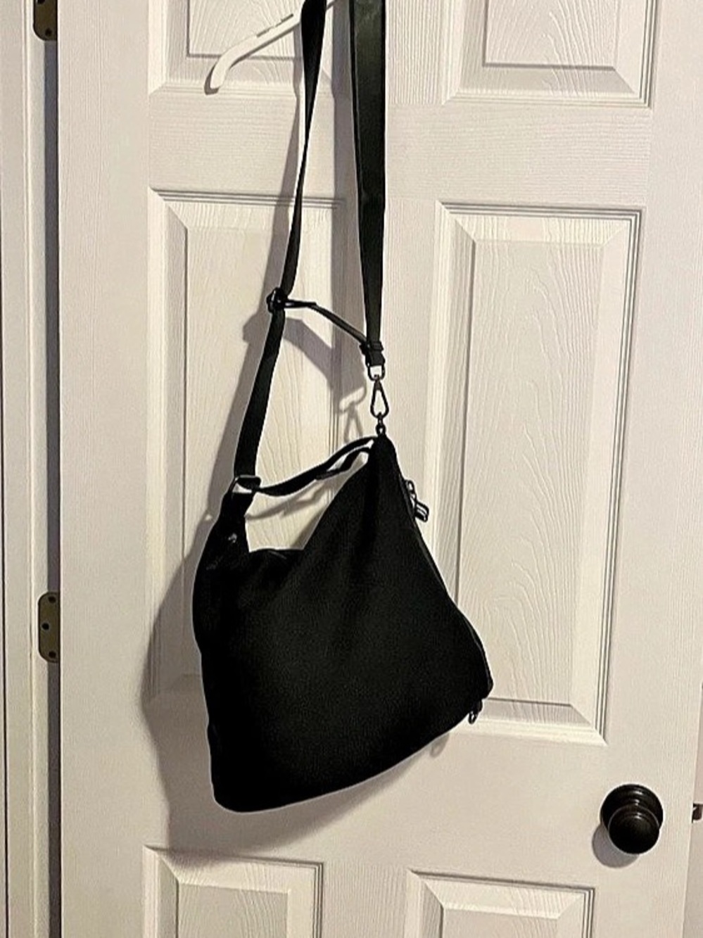 Fabletics Fling Tote Bag Black Gym Travel Shoulder Bag Hand Straps Neoprene